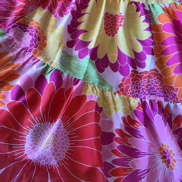 J. MARIE FLORAL LONG SLEEVE MAXIE DRESS - Picture 8 of 8